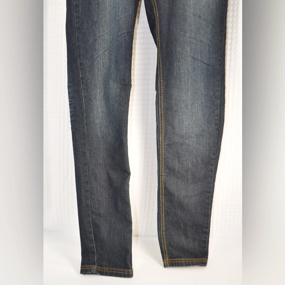Vintage Rocawear Jeans Women’s Size 11/12. - Picture 4 of 9